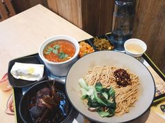 -老娘舅(吴淞路店)