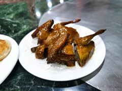 脆皮乳鸽-齐海鱼圣深海石斑鱼火锅店(极地海洋世界店)