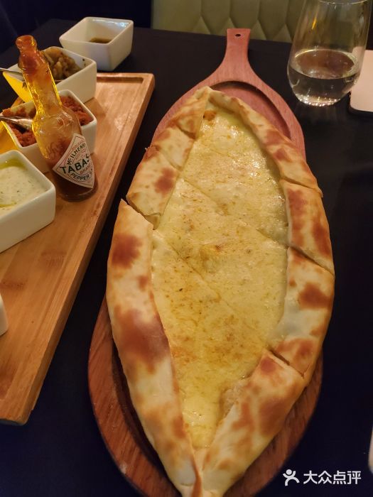 Efes Turkish & Mediterranean Cuisine 艾菲斯餐厅(陆家嘴店)土耳其奶酪皮塔饼图片