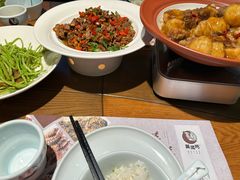 -黄泥岗·地道湖北菜(奥特莱斯店)