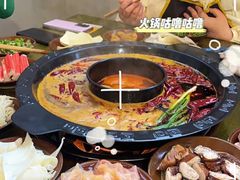-黄潇洒老火锅(九眼桥宏济巷店)