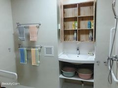 -奉贤东方美谷金汇敬老院·医护康复·日月星连锁(奉贤院)