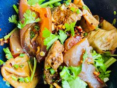 -包整·丝娃娃(一览甲秀楼风景店)