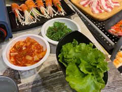 -三国惹火烤肉·中日韩烤肉集合店(百草路店)