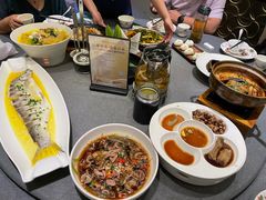 -江宴渔村·鱼鲜土菜(紫荆广场店)