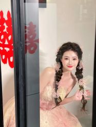 -不晚国际婚纱礼服