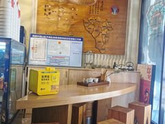 -霸王茶姬(南亚风情第壹城店)