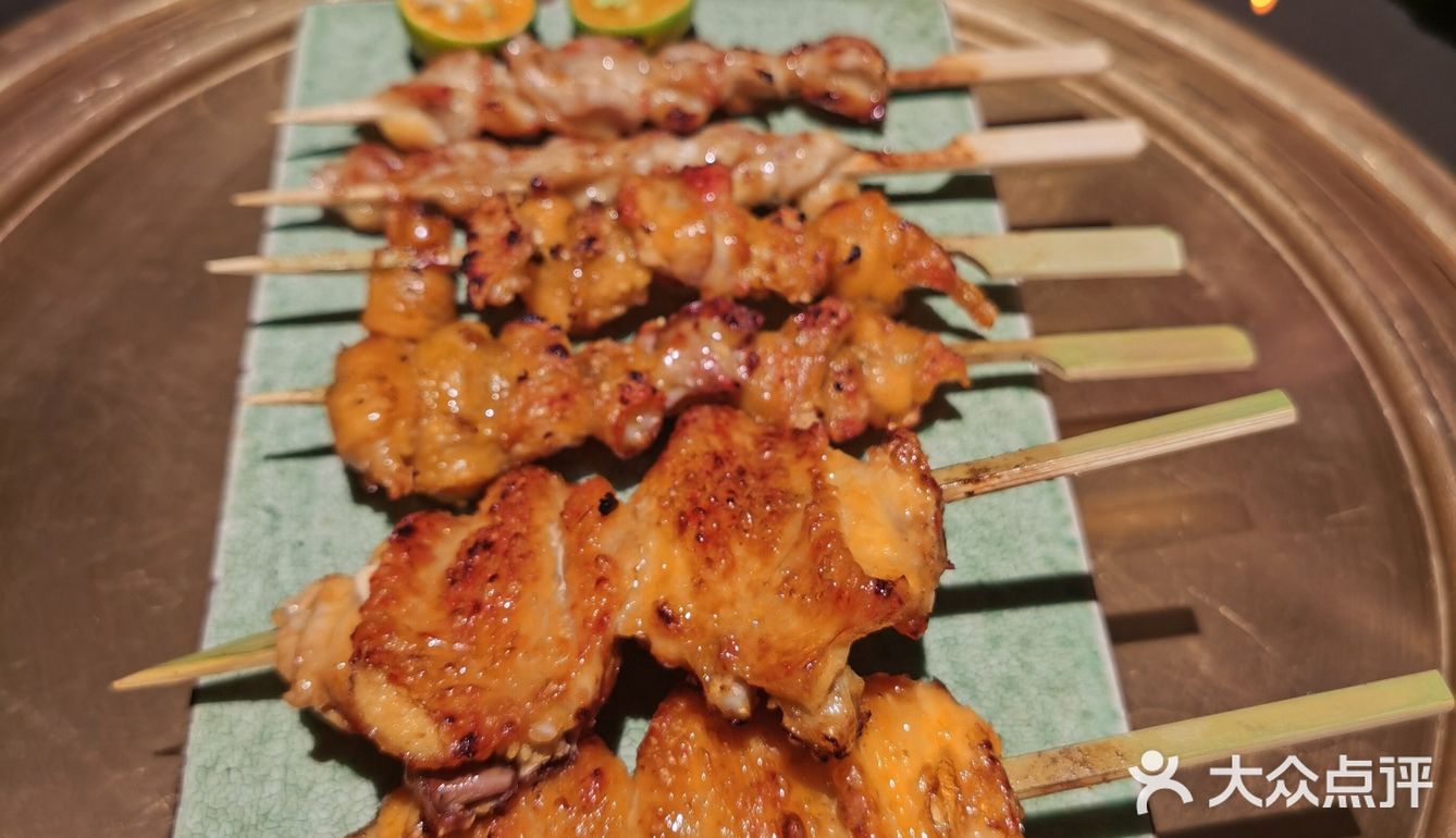 环贸烧鸟推荐[吐]烤的有点过，但味道贼好