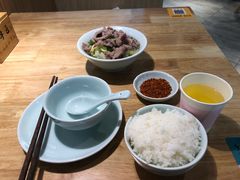 -全牛匠·乐山跷脚牛肉(新中关店)