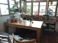 靠窗位-懒鱼时光馆(沙坪坝店)
