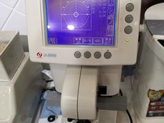 -臻美视爵眼镜·明月·依视路·蔡司折扣店(广渠门店)