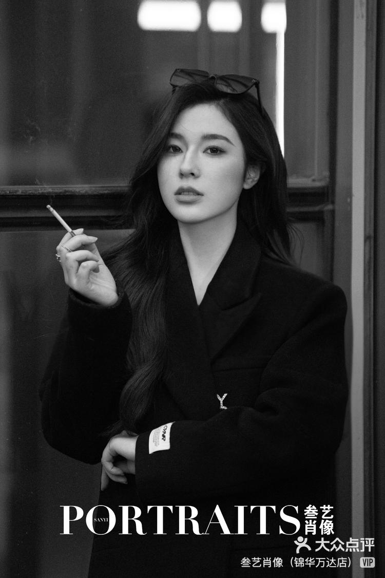 超个性黑白酷拽风肖像置身都市的高级大片感酷女孩你敢尝试吗