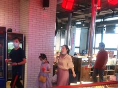 大堂-么肆烤肉·中式自助·烤肉大排档(街道口季佳PAI店)