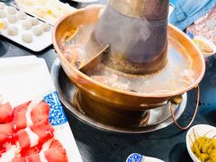 -楼外楼大刀肉传统火锅居(幸福街店)