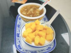 双皮奶加芒果-百花传统甜品店(原址店)