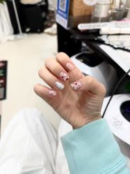 -UN·桃喜日系美睫美甲