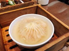 蟹黄灌汤包-日日鲜茶餐厅(小公园店)