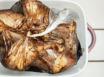 完全是肌肉里面本身的油脂，比那些炸鸡健康的不要太多