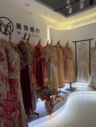 点击看大图 -曼青婚纱礼服馆
