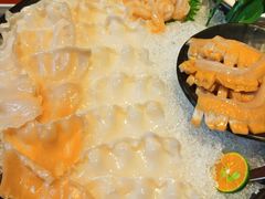 加拿大象拔蚌-協成海鮮火鍋(老店)