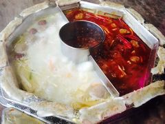 -佬土鹅肠火锅(中建大观店)