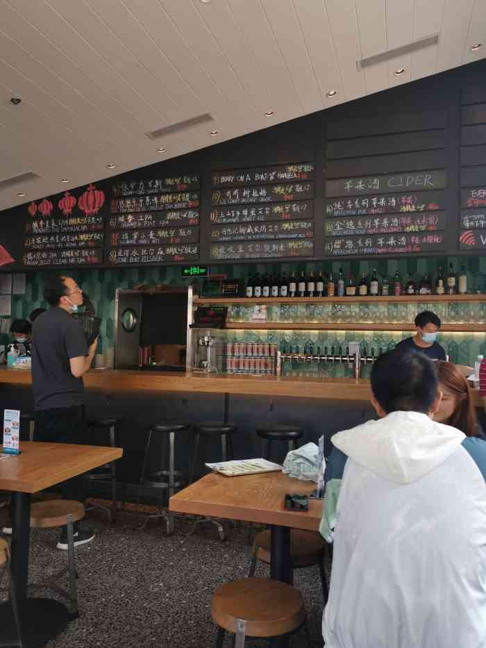 悠航鲜啤 slow boat brewery(灯市口店[薄荷]环境:店内不算大,但很