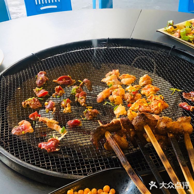 第一次吃带蘸水的烧烤