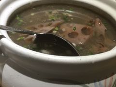 -九头鹰家宴(岳家嘴店)