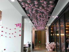 -樱花里音乐餐吧·牛扒椰子鸡(东圃店)
