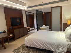 -三亚湾海居铂尔曼度假酒店