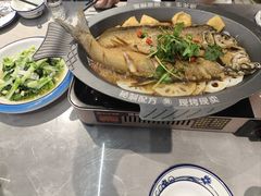 -丹水桥地锅鱼·翘嘴鲌·地方特色全鱼宴(丹江口大坝店)