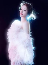 点击看大图 -定格摄影·轻奢定制写真馆