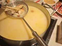 -尚尚仙·酸汤猪手·猪肚鸡火锅(华联万柳购物中心店)