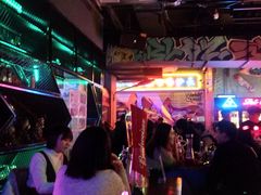 -UP嘻哈酒吧(粉巢店)
