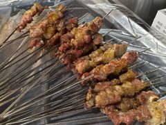 -小山羊功夫串·泰安烧烤·海鲜小炒老地摊店