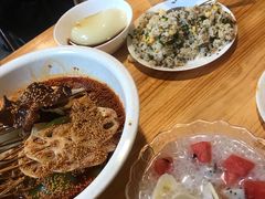 -嘉州叶婆婆钵钵鸡(建设路店)