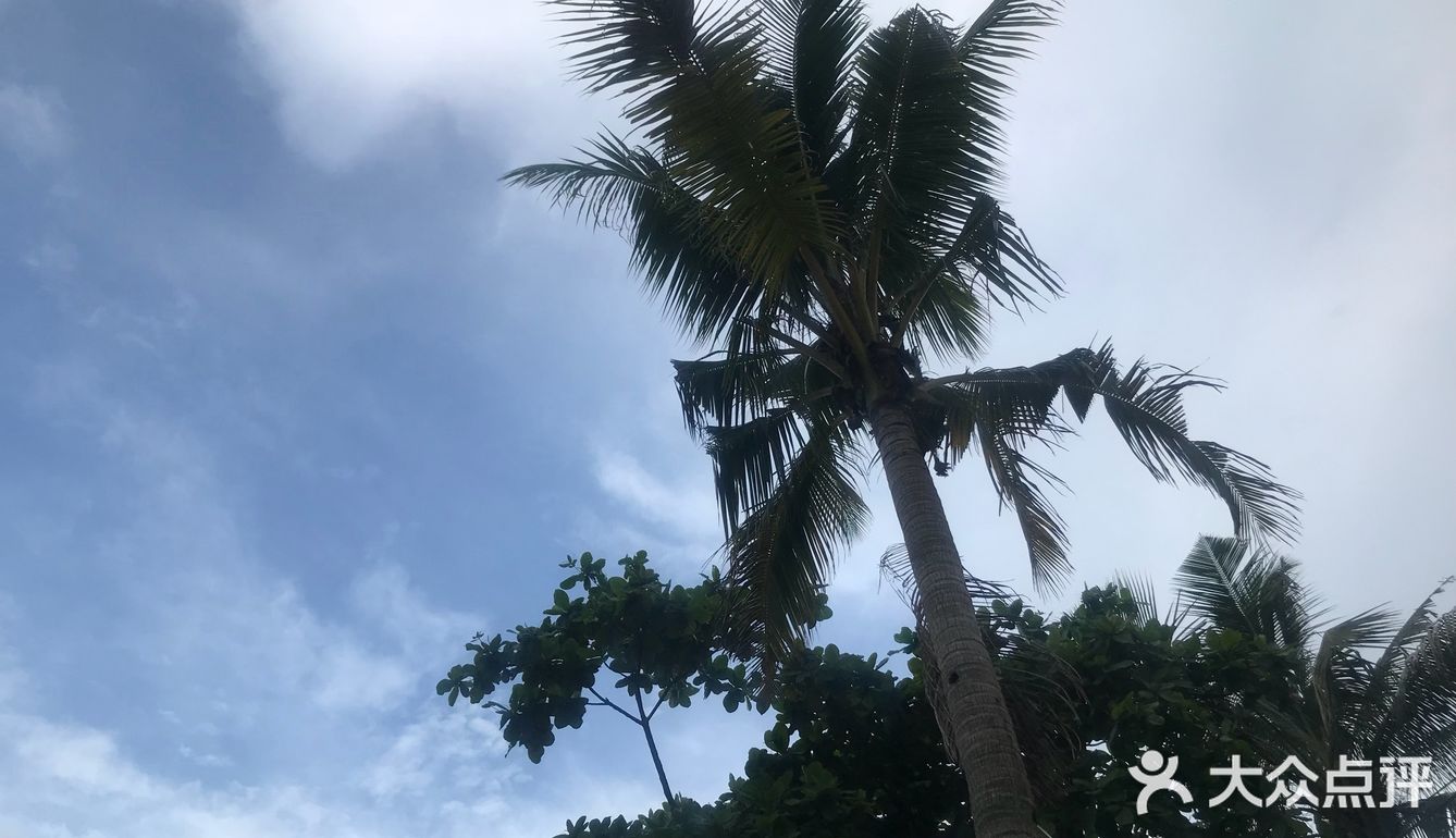 位于泰国甲米的奥南海滩，距离我们酒店十多分钟
