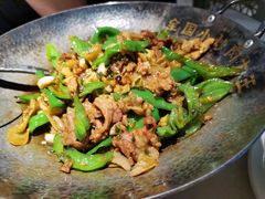 -费大厨辣椒炒肉(高铁吾悦广场店)
