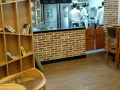 -焙丽拾光(麦凯乐直营店)