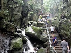 -藏龙百瀑风景区