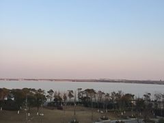 -上海滴水湖皇冠假日酒店