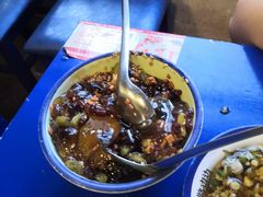 -马路边边串串香形象店(磐石路店)