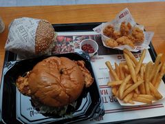 -The Habit Burger Grill 哈比特汉堡(复兴soho店)