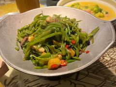 -西湖书堤(平湖八佰伴店)