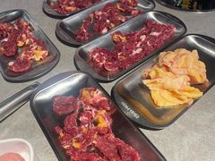 -张哞哞·鲜切牛肉自助火锅(高德置地店)