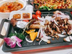 烤羊腿-西域盛宴烧烤新疆菜清真餐厅(古美店)