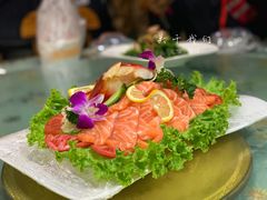 刺身拼盘-老东镇啤酒屋海鲜加工·蒸汽海鲜·海鲜烧烤(台东店)