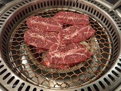 雪花松板肉-炙忧烤肉屋(中国铁建广场店)