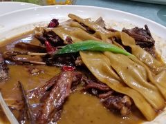 -老铺人家酒店(紫荆名流店)