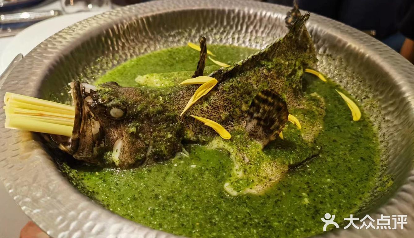 感受贵族般的用餐氛围